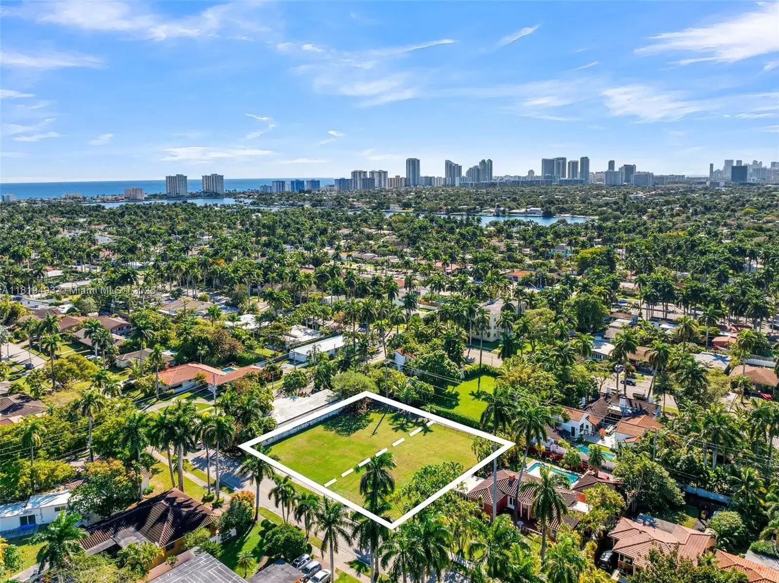 1310 Polk St, Hollywood FL 33019 photo 3