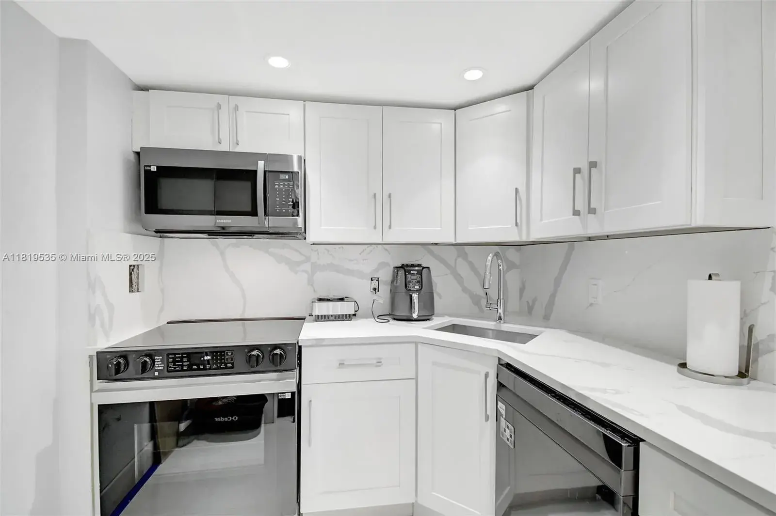 3015 N Ocean Blvd # 4K, Fort Lauderdale FL 33308