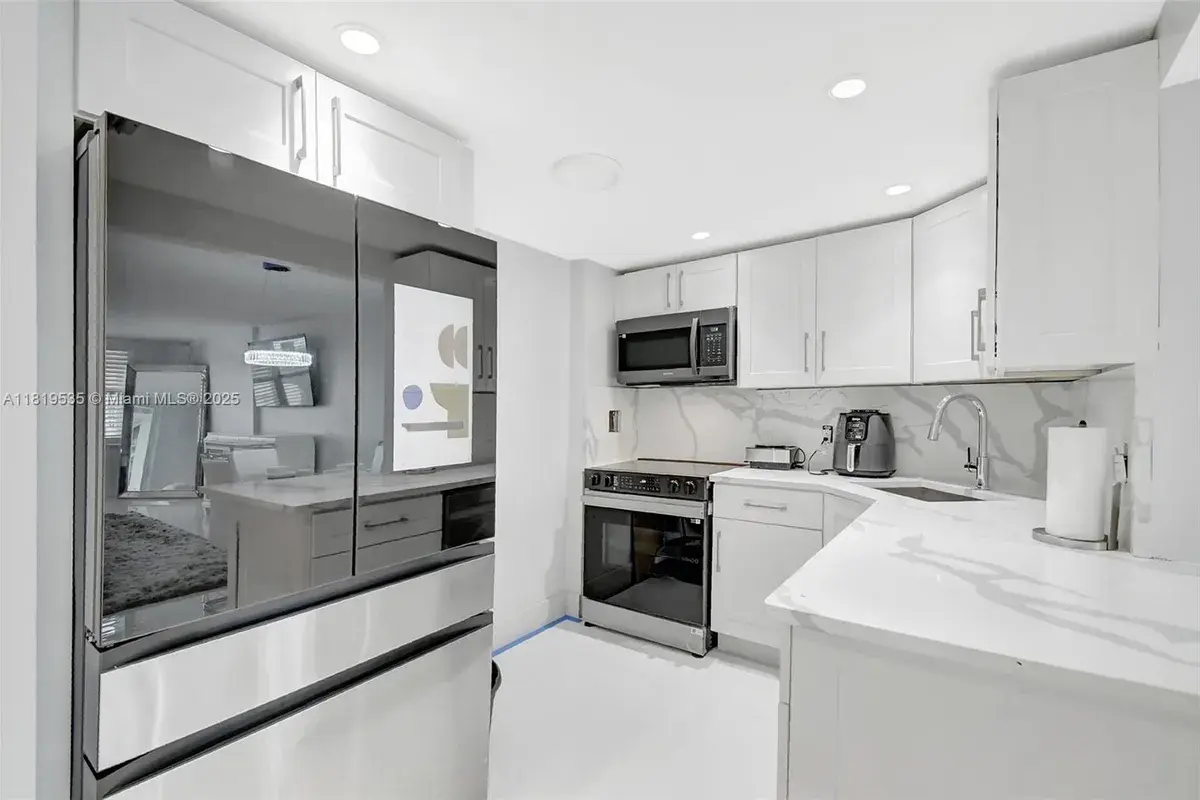 3015 N Ocean Blvd # 4K, Fort Lauderdale FL 33308
