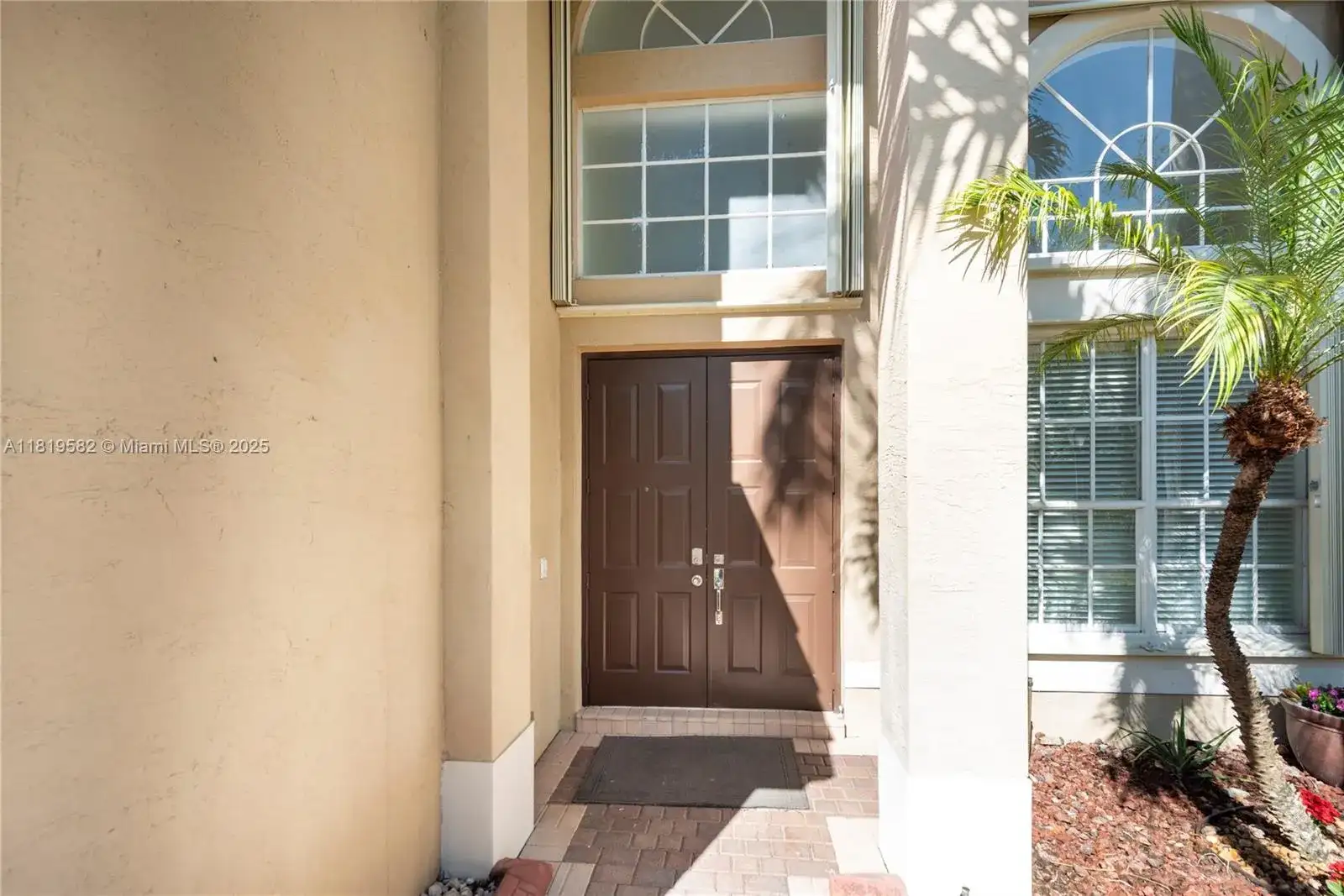 5458 SW 195th Ter, Miramar FL 33029 photo 2