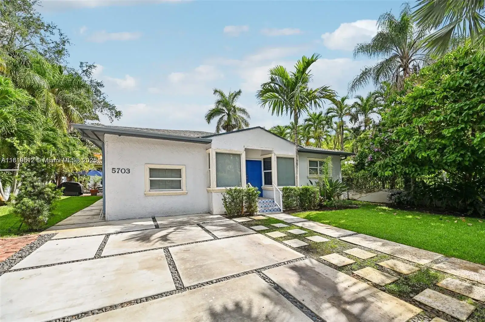 5703 SW 83rd St, South Miami FL 33143 photo 2