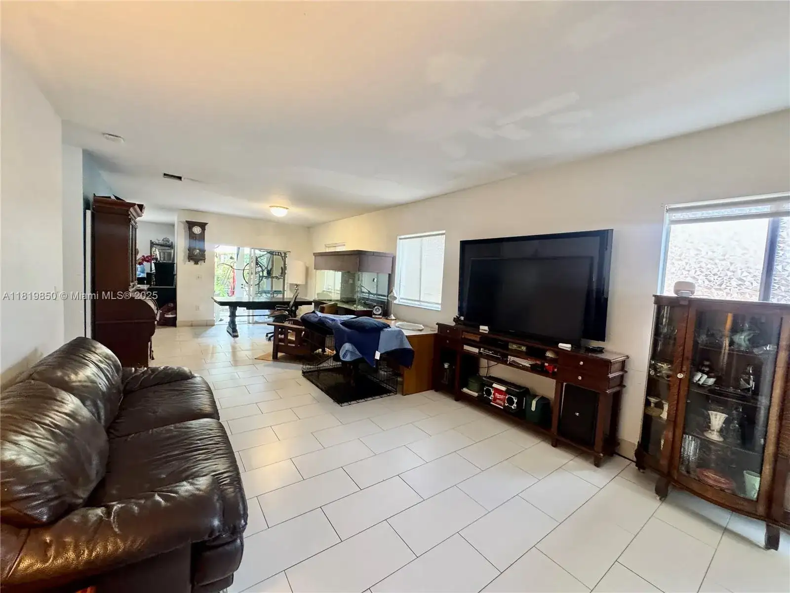 373 NE 35th Ave, Homestead FL 33033 photo 4