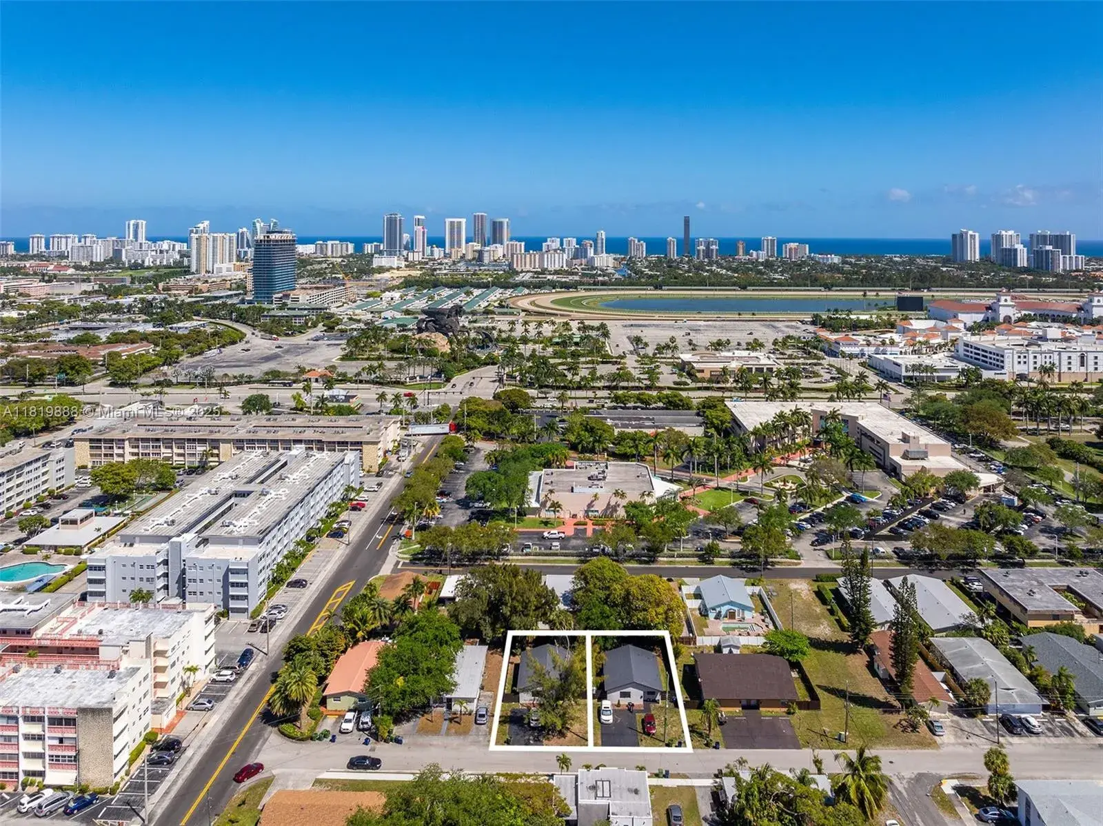 311 SE 3rd Ave, Hallandale Beach FL 33009