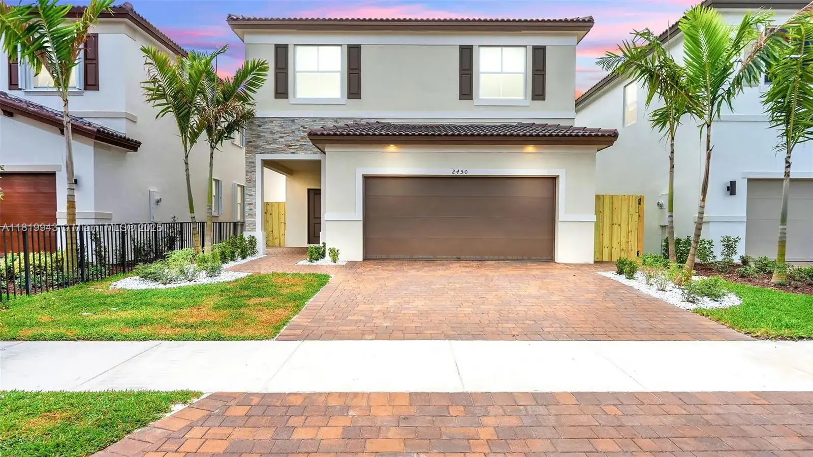 2450 SE 24 Drive, Homestead FL 33035 photo 2
