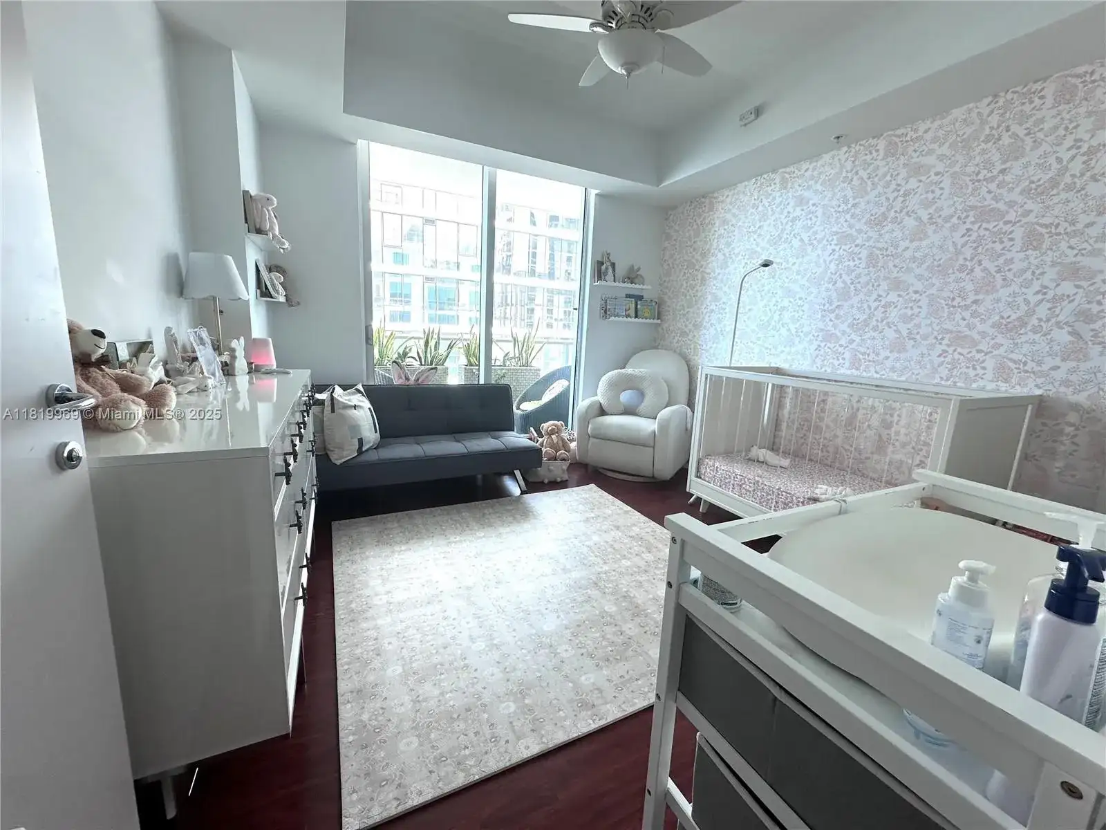 300 S BISCAYNE BLVD # 3504, Miami FL 33131 photo 4