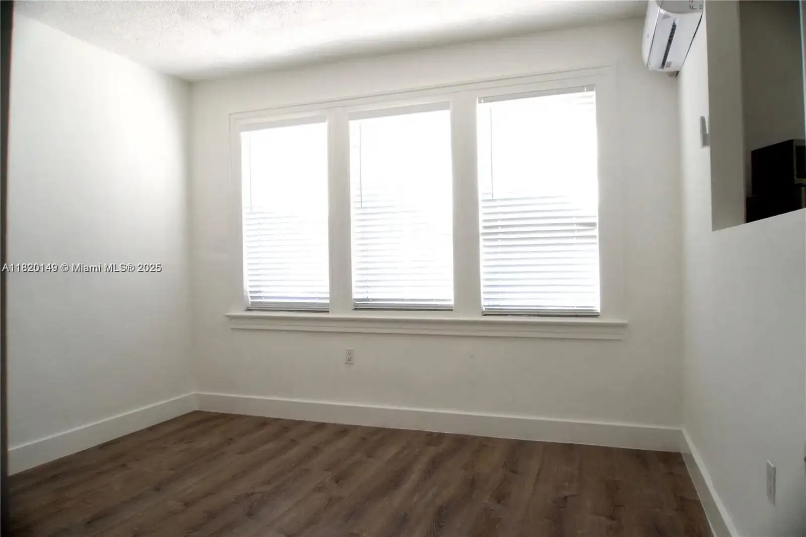 501 SW 6th Ct # 104, Miami FL 33130 photo 2