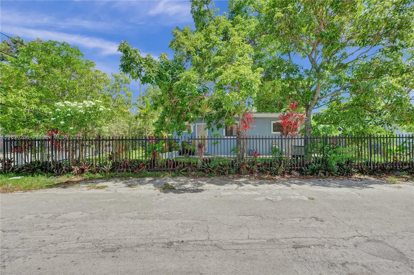 6430 NE 1st Ct, Miami FL 33138 photo 5