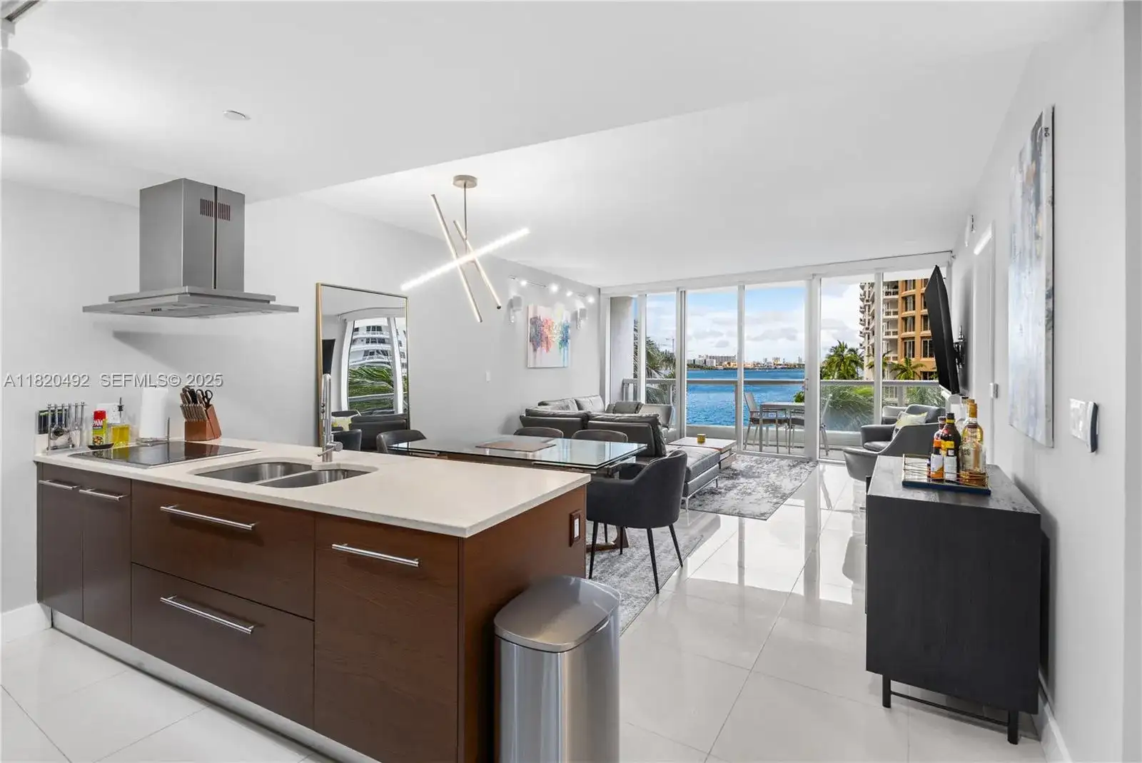 465 Brickell Ave # 417, Miami FL 33131 photo 4