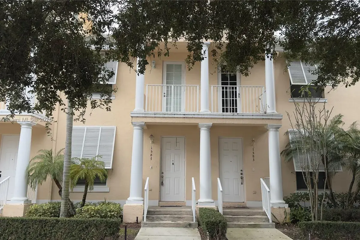 1587 Frederick Small Rd, Jupiter FL 33458