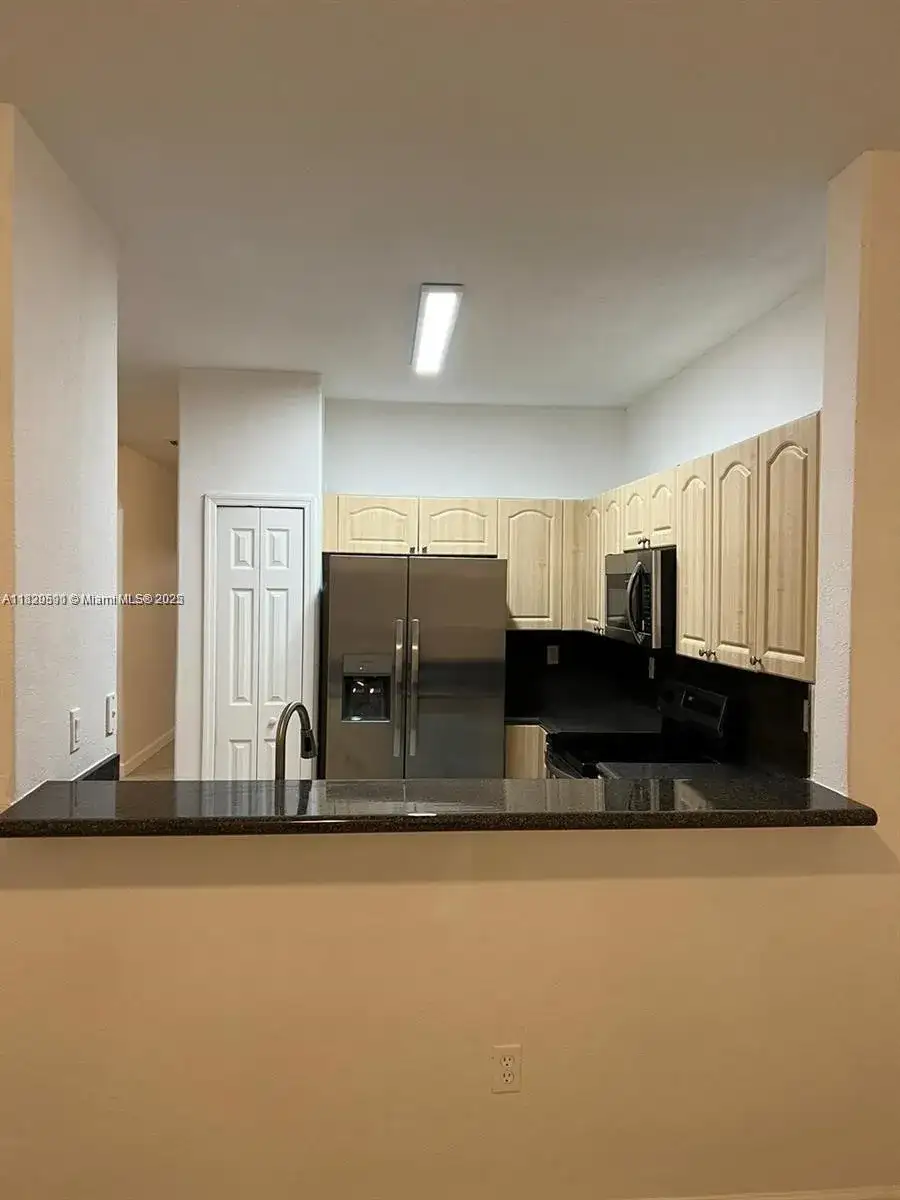 2758 SE 17th Ave # 102, Homestead FL 33035 photo 2