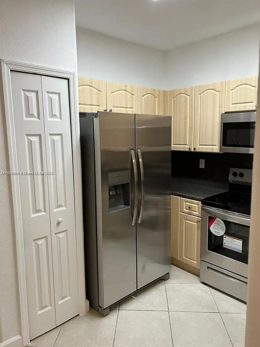 2758 SE 17th Ave # 102, Homestead FL 33035 photo 3