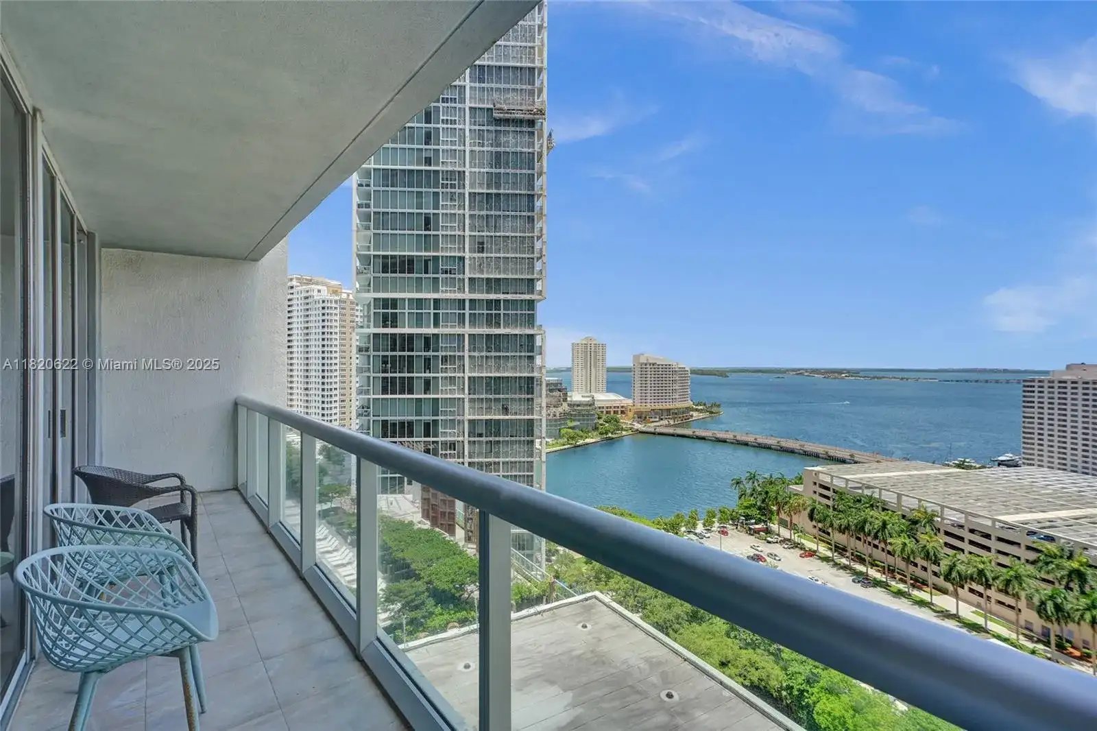 485 Brickell Ave # 2009, Miami FL 33131 photo 3