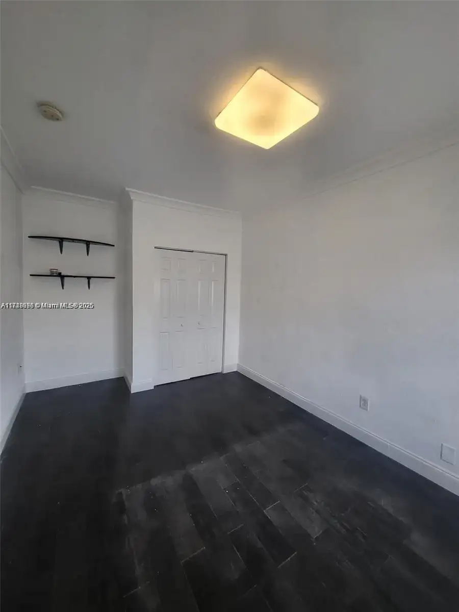 1611 Michigan Ave # 25, Miami Beach FL 33139 photo 4