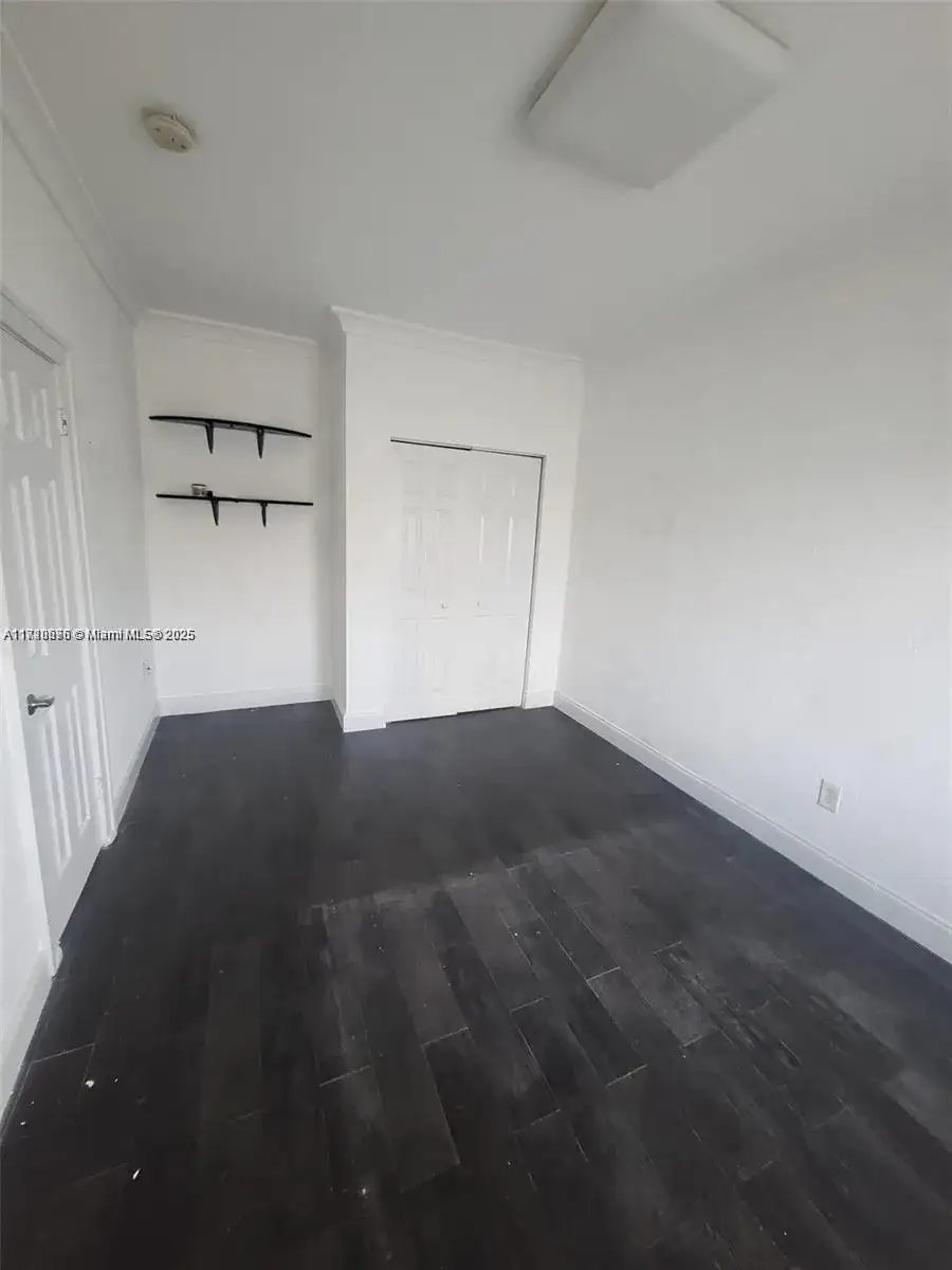 1611 Michigan Ave # 25, Miami Beach FL 33139 photo 5