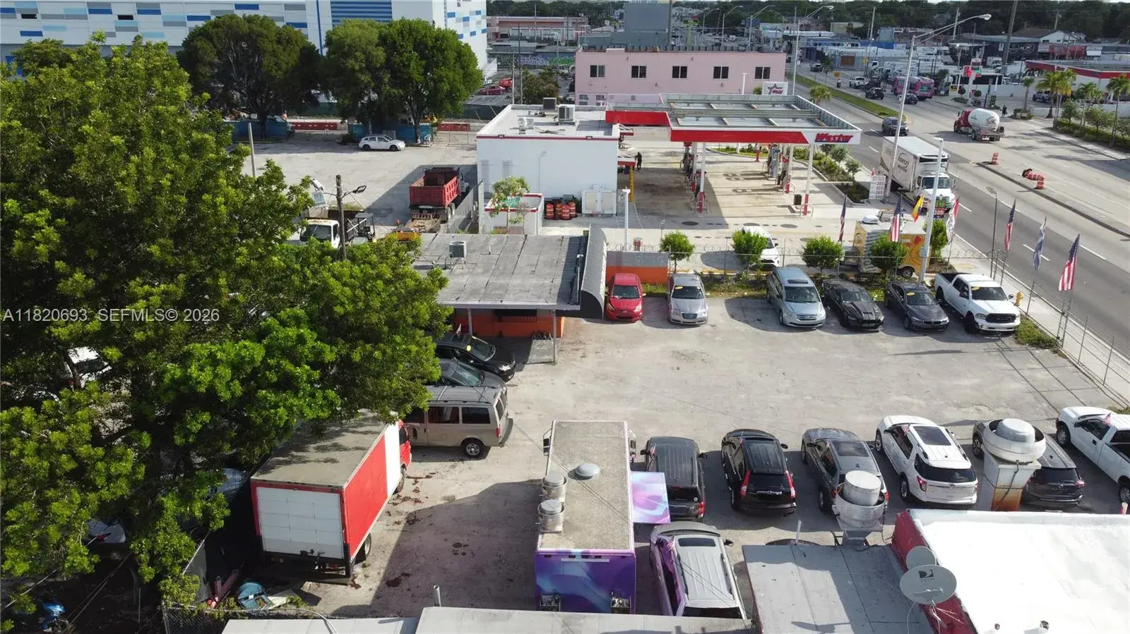 2156 NW 27th Ave, Miami FL 33142