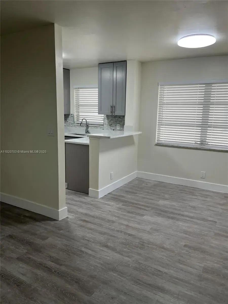 2134 Lincoln St # 16, Hollywood FL 33020