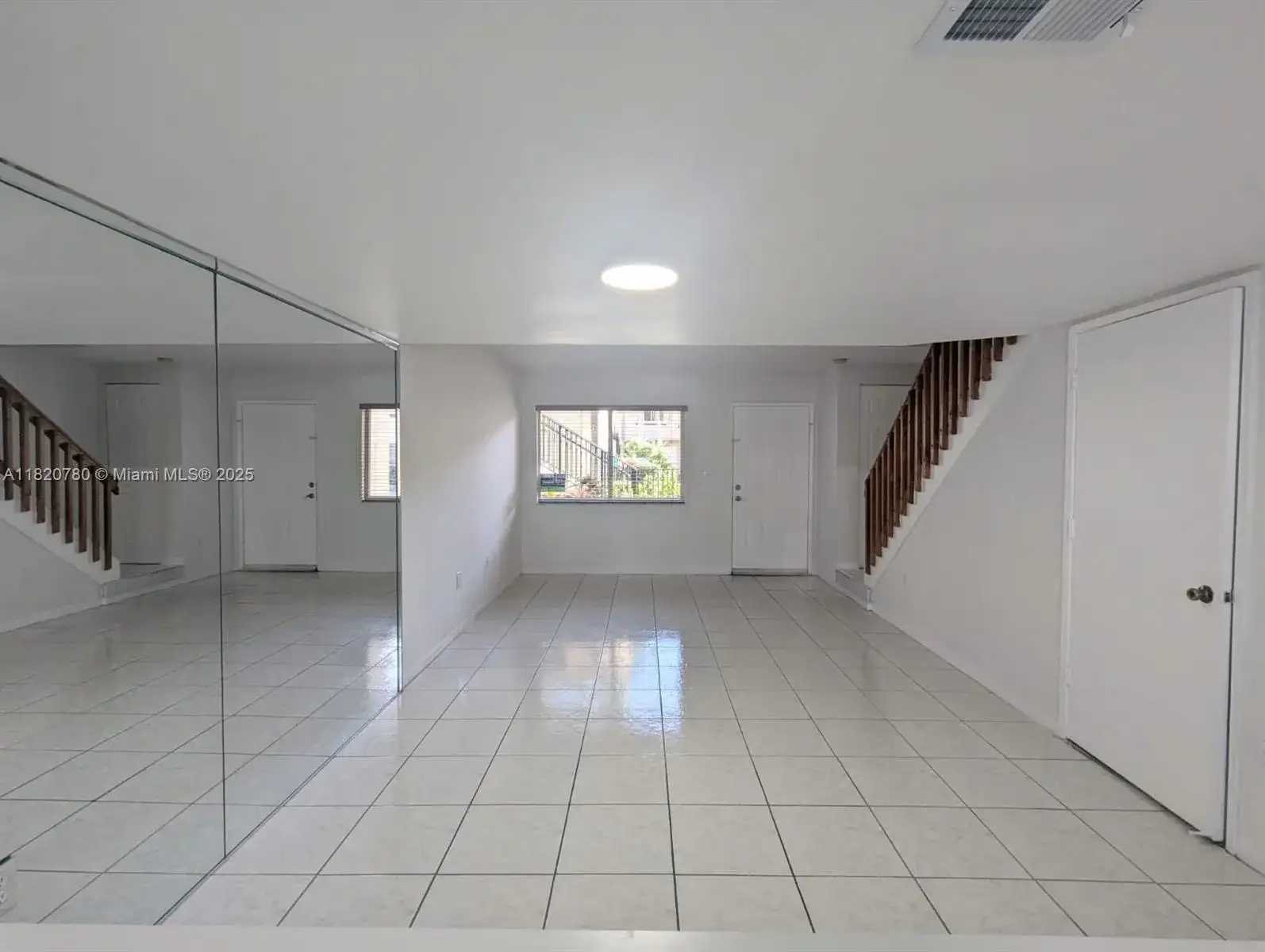 431 NW 82nd Ave # 906, Miami FL 33126 photo 3