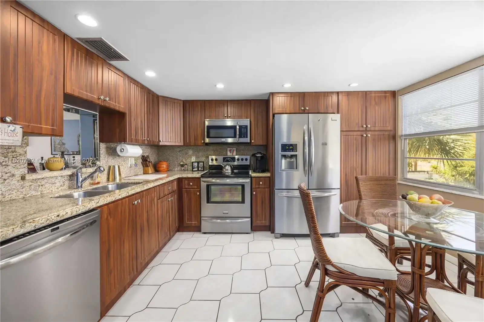 2504 Antigua Ter # O3, Coconut Creek FL 33066 photo 3