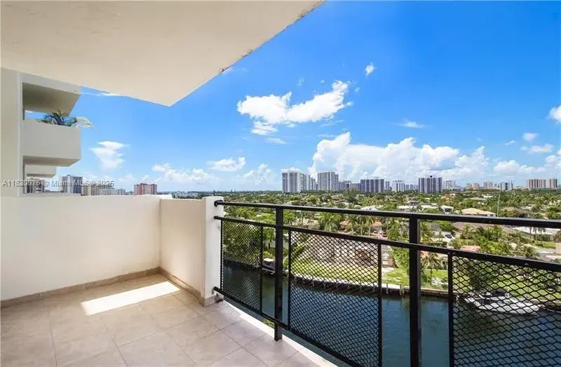 401 Golden Isles Dr # 911, Hallandale Beach FL 33009