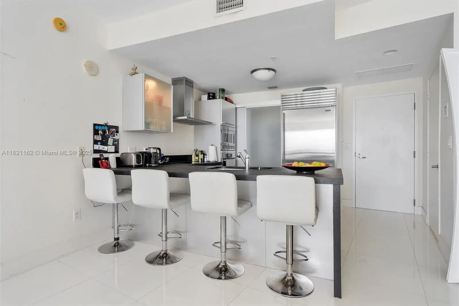 18201 Collins Ave # 2008, Sunny Isles Beach FL 33160 photo 2