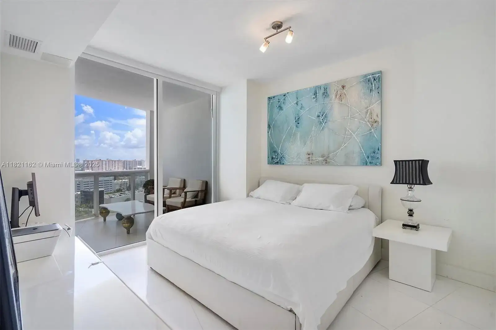 18201 Collins Ave # 2008, Sunny Isles Beach FL 33160 photo 5