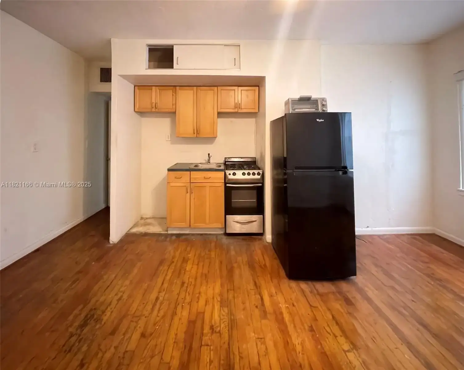 1555 Pennsylvania Ave # 105, Miami Beach FL 33139 photo 5