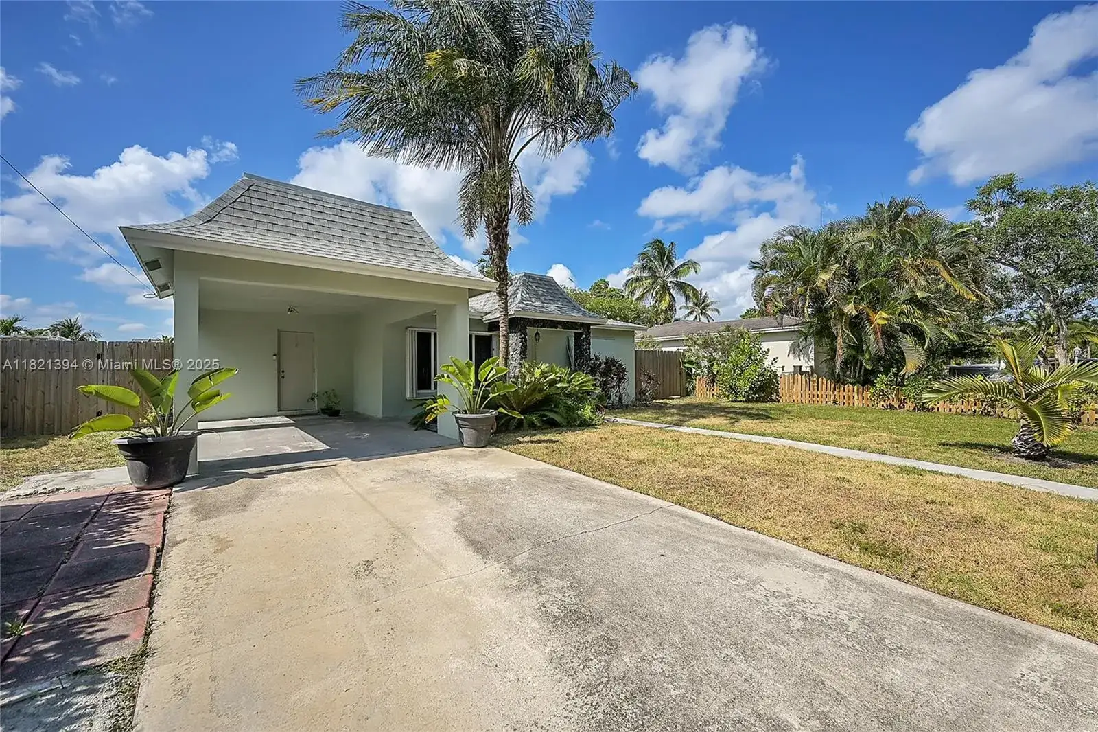 5340 SW 11th St, Margate FL 33068 photo 2