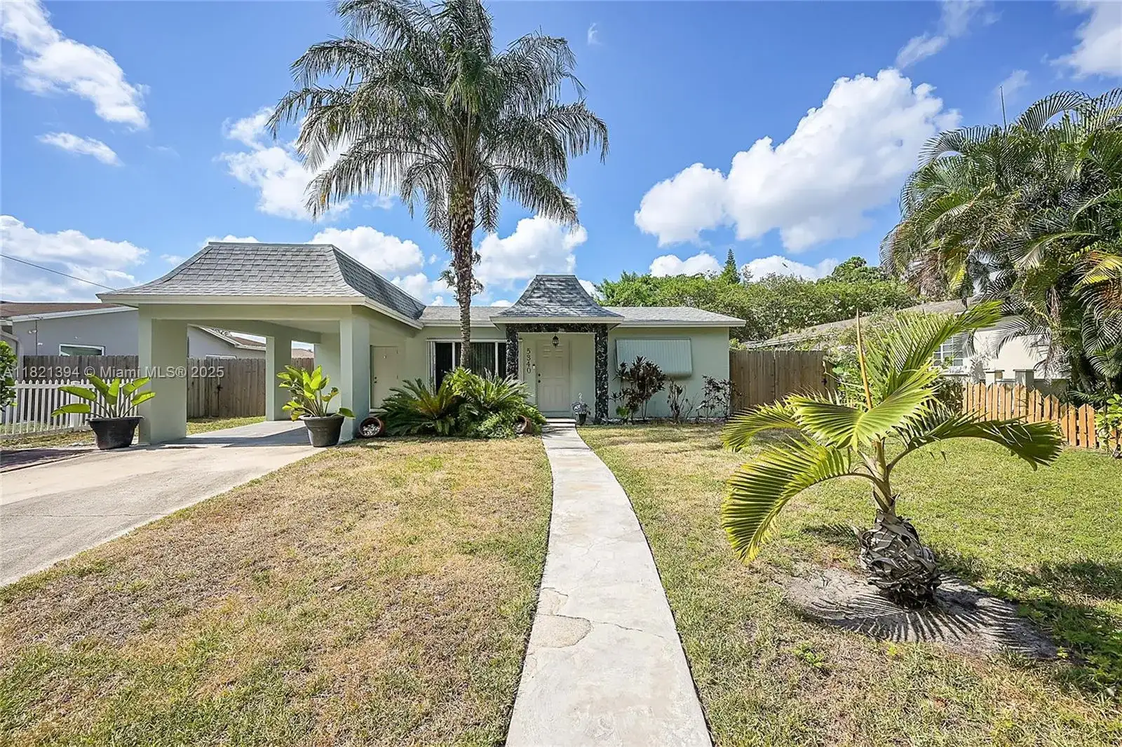 5340 SW 11th St, Margate FL 33068 photo 3