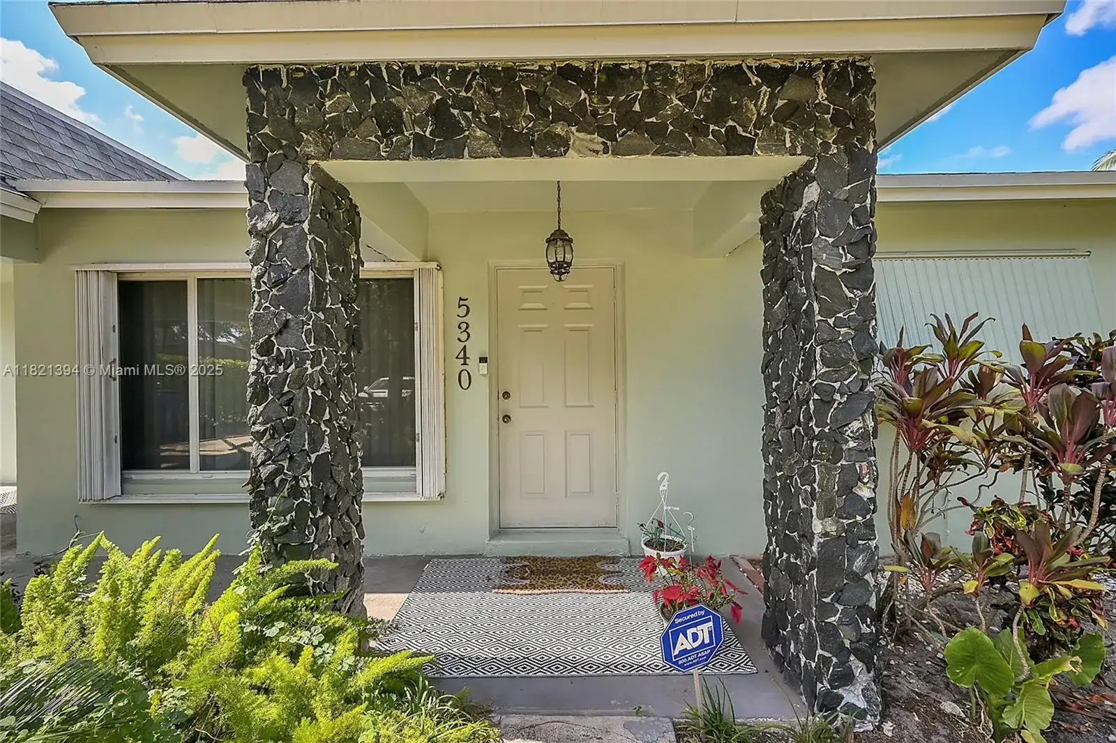 5340 SW 11th St, Margate FL 33068 photo 4