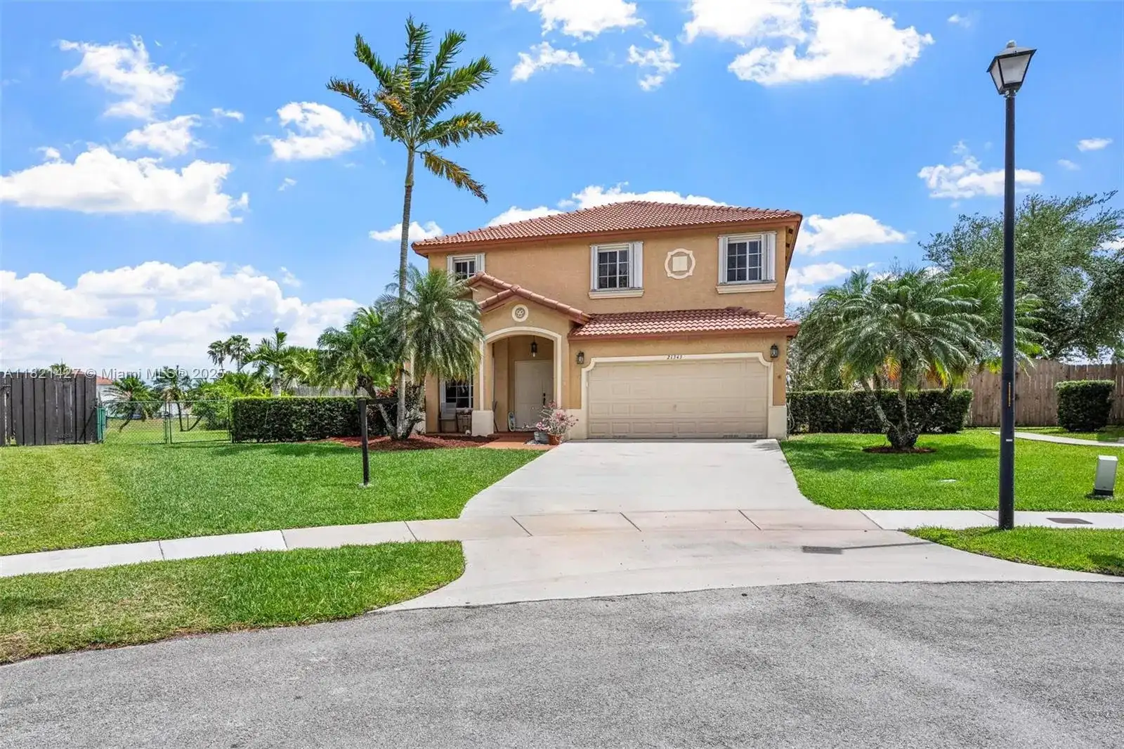 21343 SW 88th Ct, Cutler Bay FL 33189 photo 2