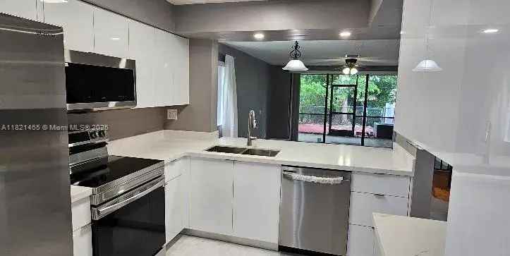 3625 Coral Springs Dr # 3625, Coral Springs FL 33065