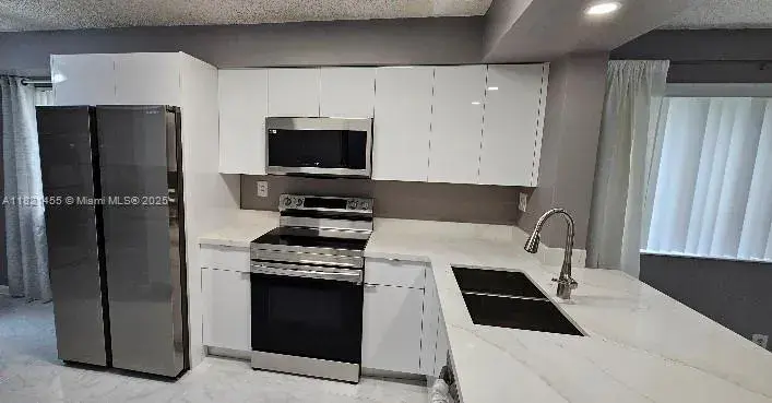 3625 Coral Springs Dr # 3625, Coral Springs FL 33065