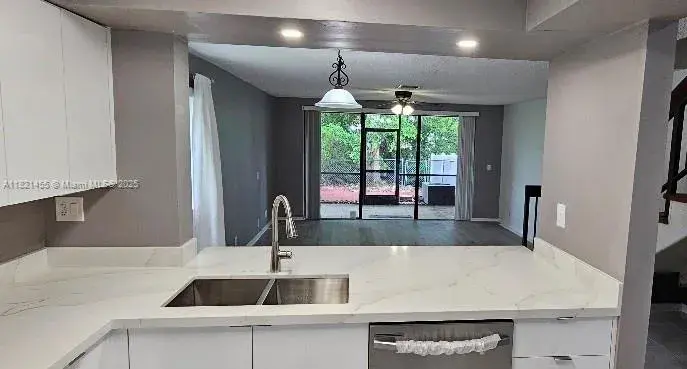 3625 Coral Springs Dr # 3625, Coral Springs FL 33065