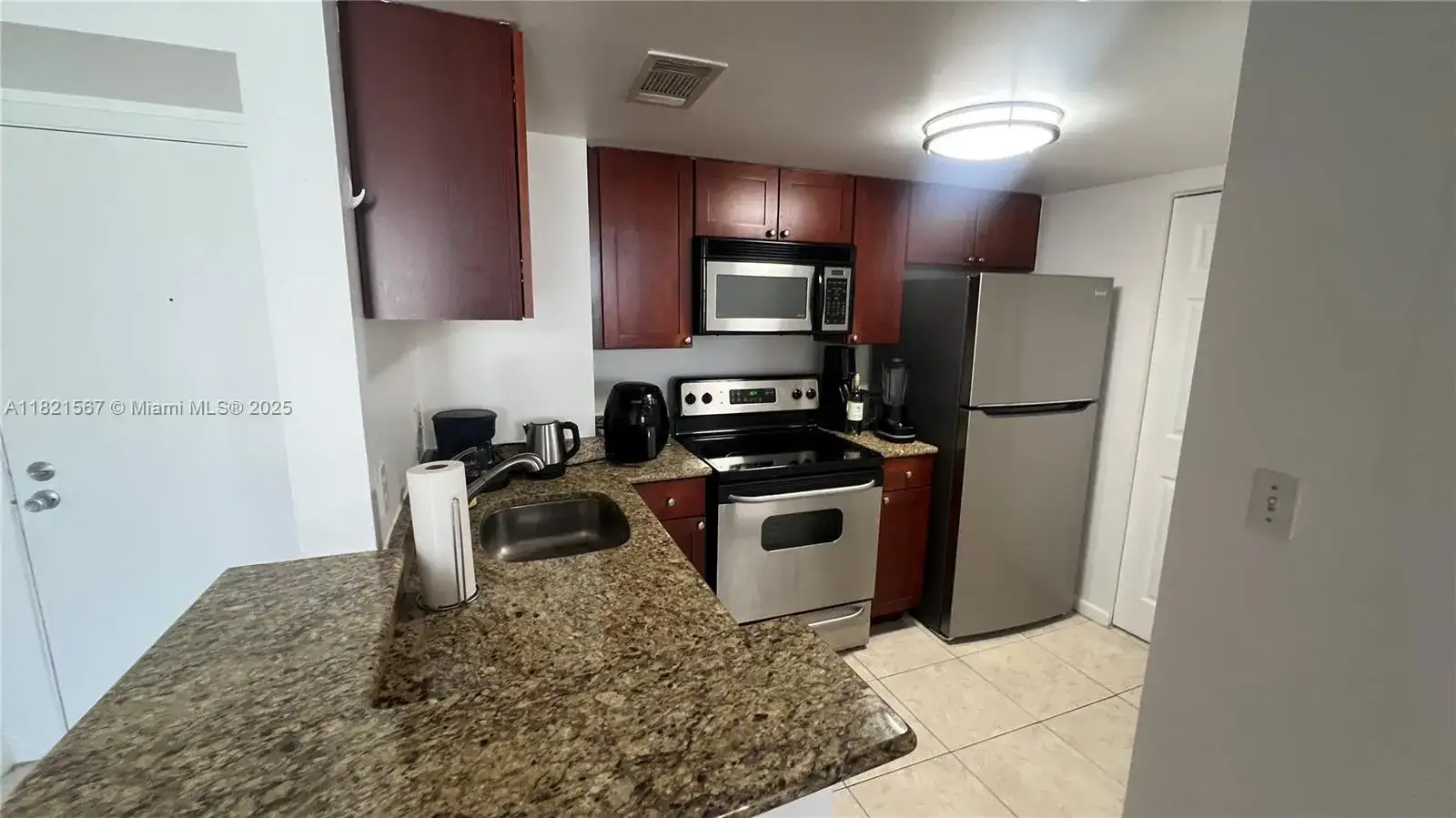 770 Claughton Island Dr # 410, Miami FL 33131 photo 2