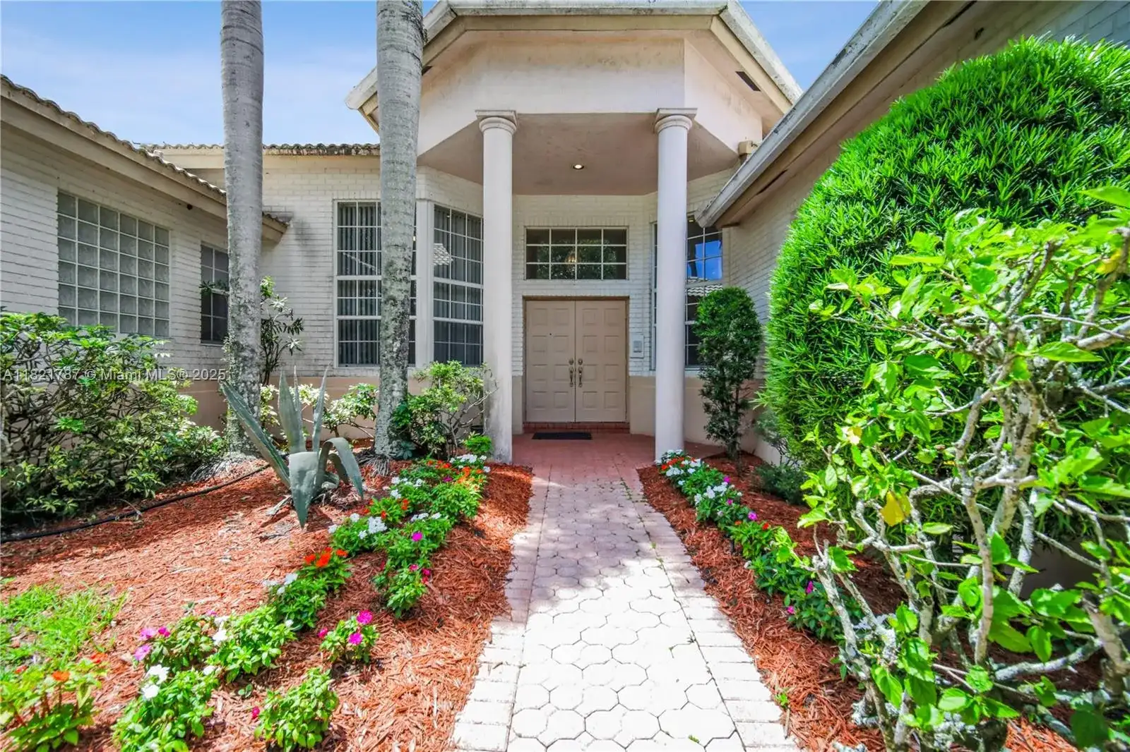 12620 Countryside Ter, Cooper City FL 33330 photo 2
