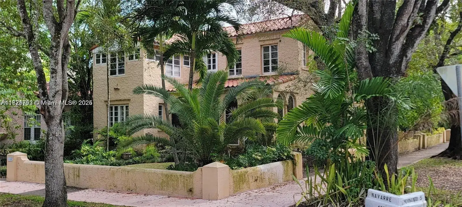 446 Navarre Ave, Coral Gables FL 33134 photo 2