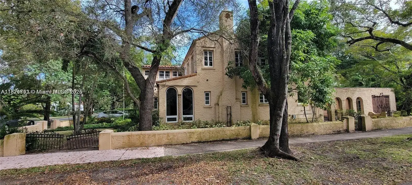 446 Navarre Ave, Coral Gables FL 33134 photo 3