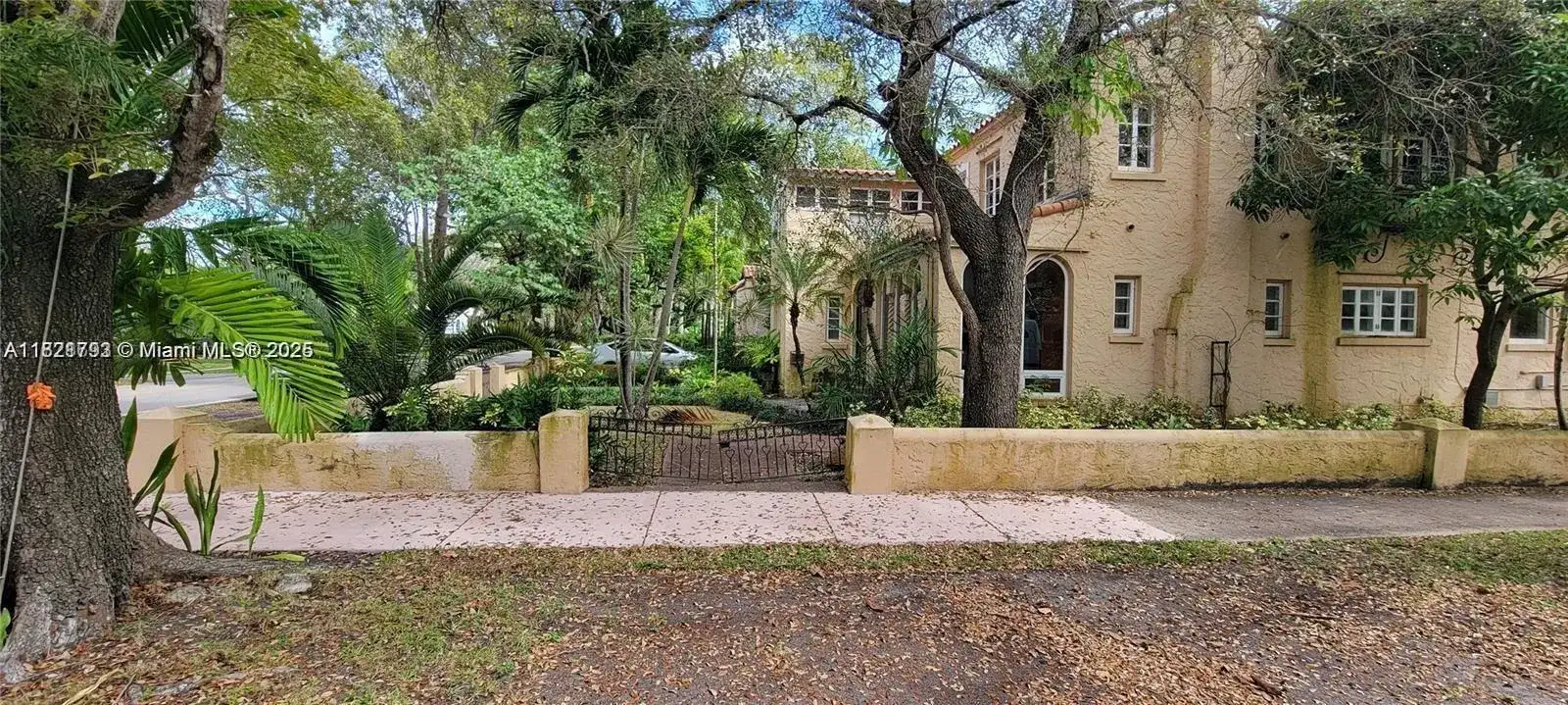 446 Navarre Ave, Coral Gables FL 33134 photo 4