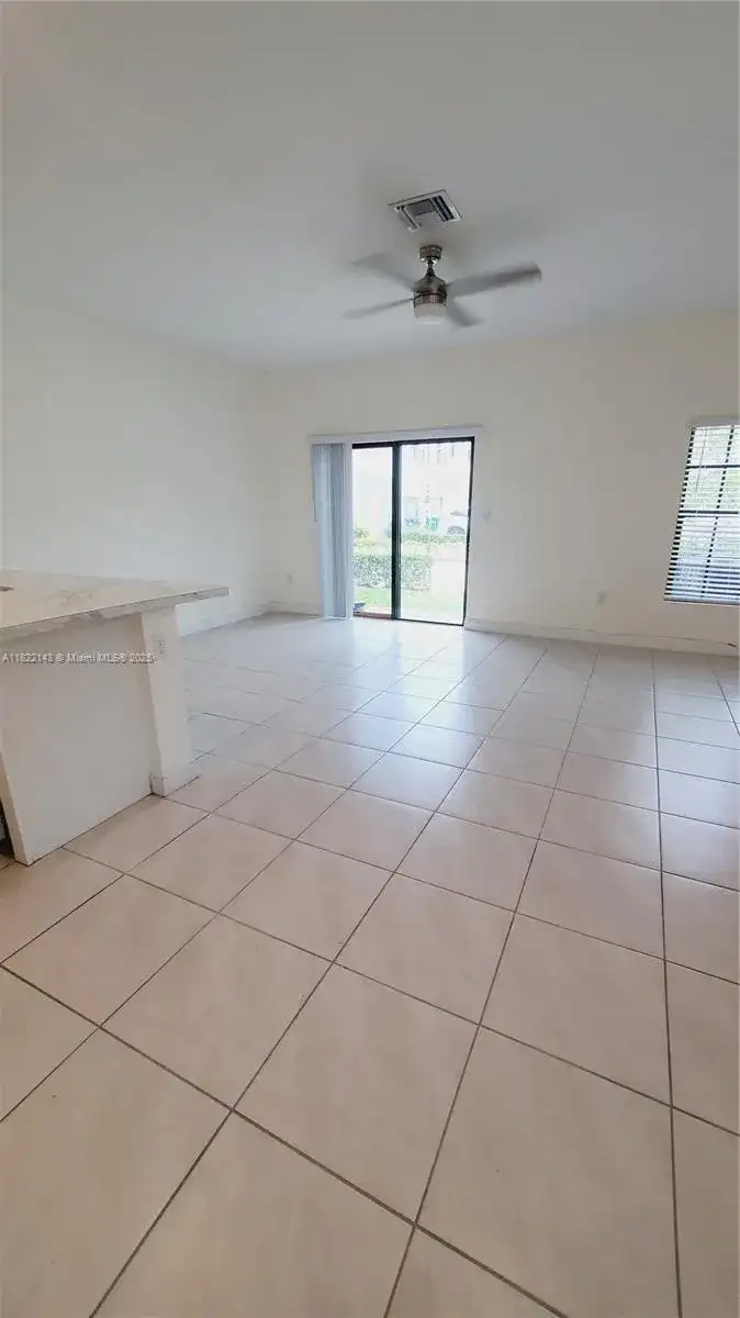 1100 SW 6th Ct, Florida City FL 33034 photo 5