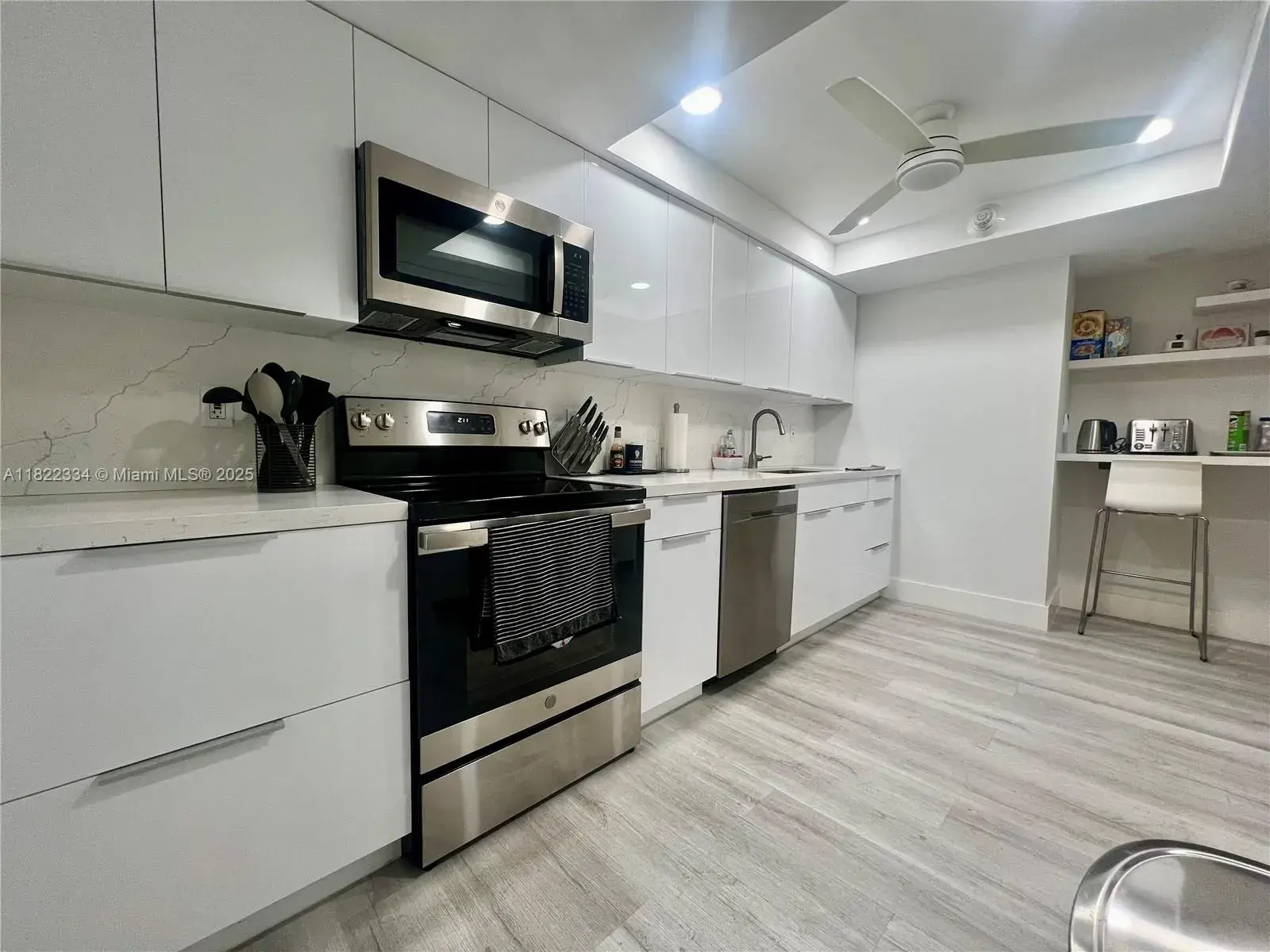 4900 N Ocean Blvd # 212, Lauderdale By The Sea FL 33308