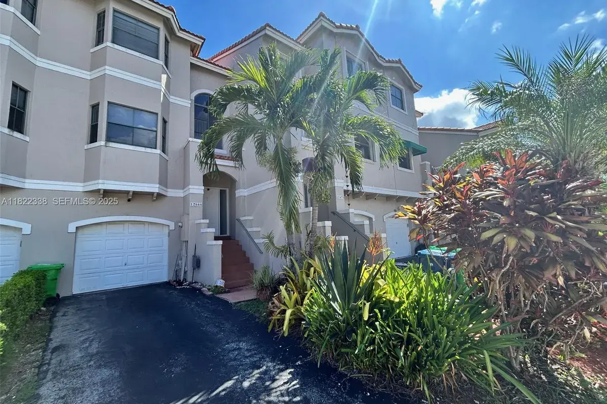 12666 NW 14th Pl # 12666, Sunrise FL 33323