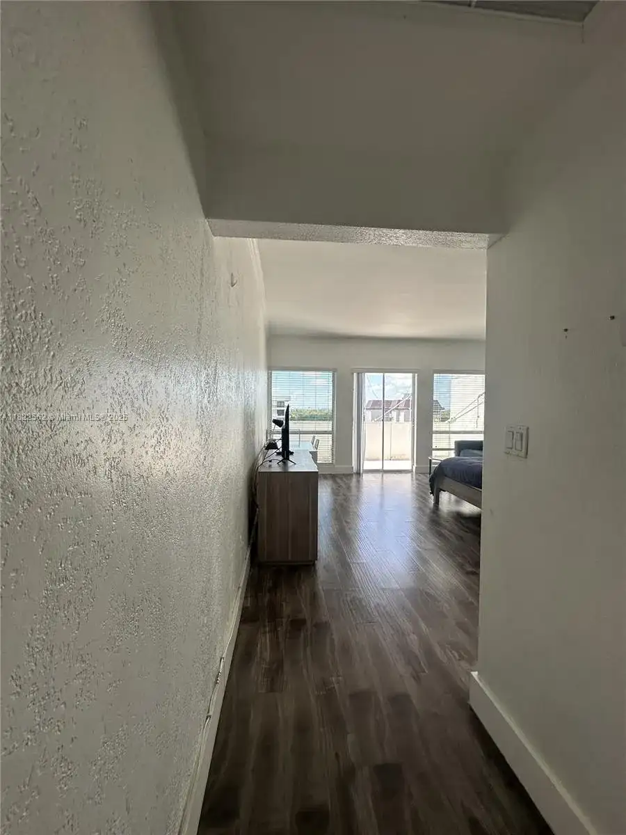 700 Biltmore Way # 1216, Coral Gables FL 33134 photo 2