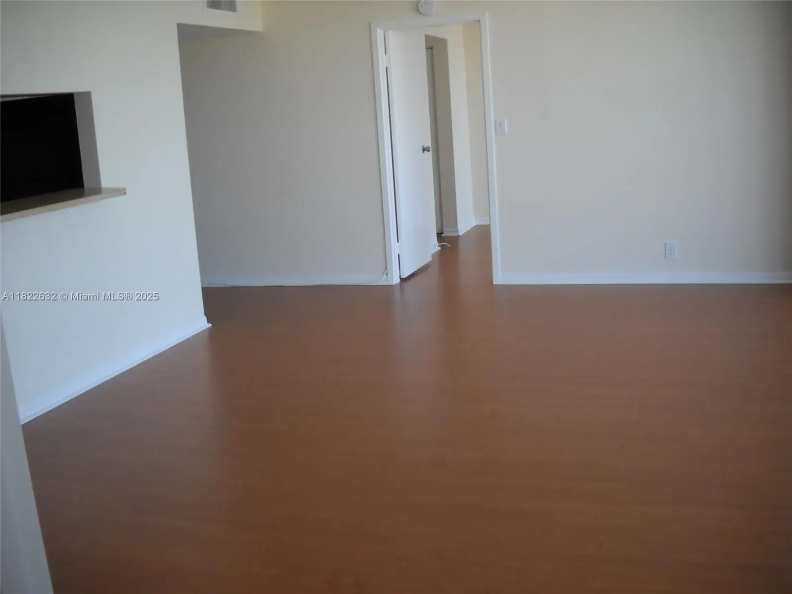 7601 E Treasure Dr # 2114, North Bay Village FL 33141