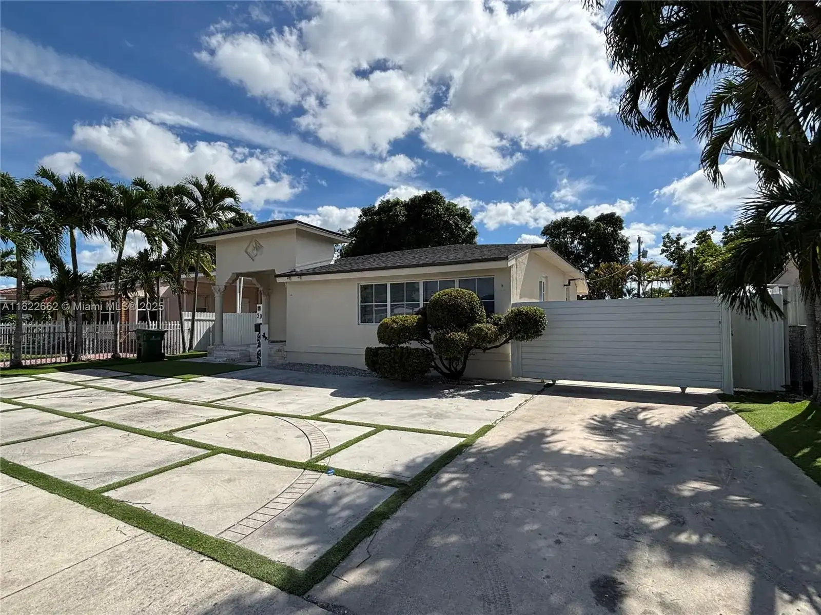 30 E 44th St, Hialeah FL 33013 photo 2