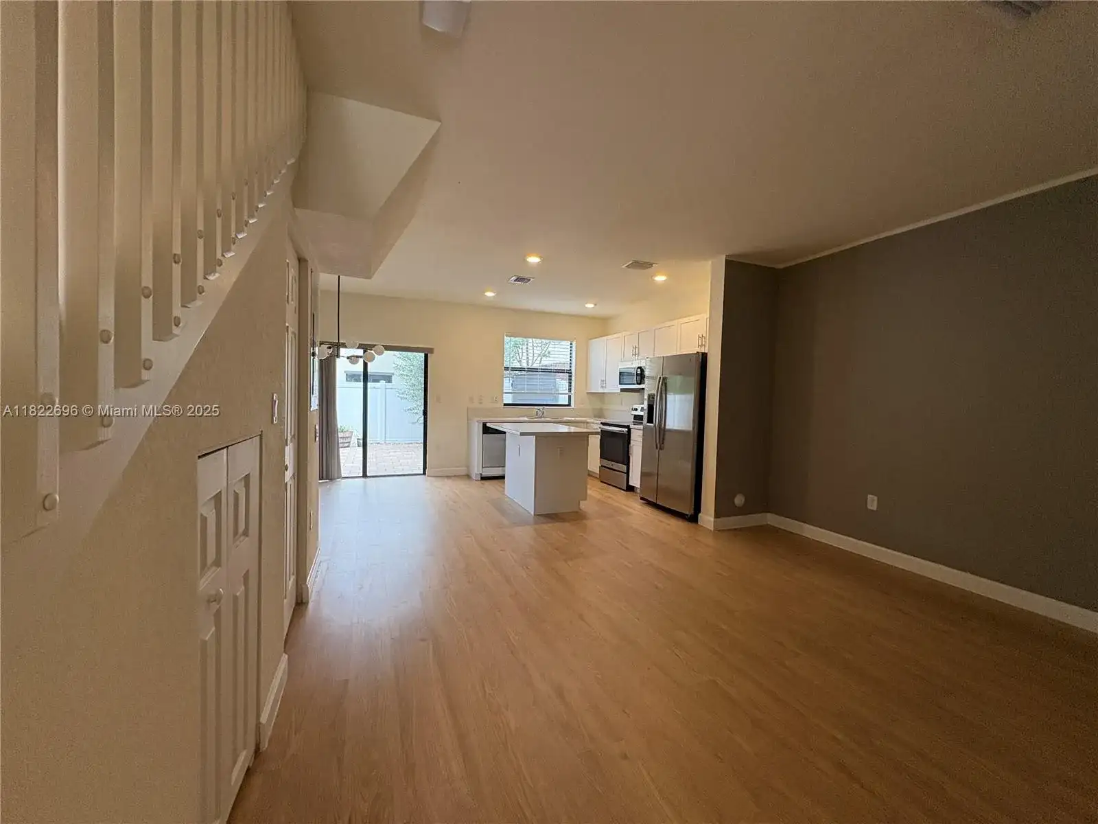 10586 W 33rd Ct # 10586, Hialeah FL 33018 photo 2