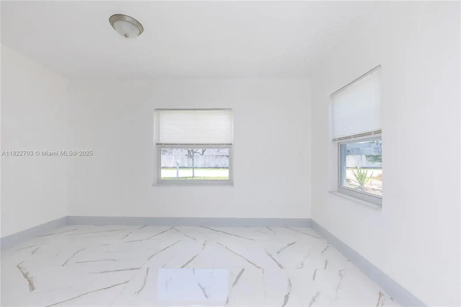 1758 NE 183rd St, North Miami Beach FL 33179 photo 3