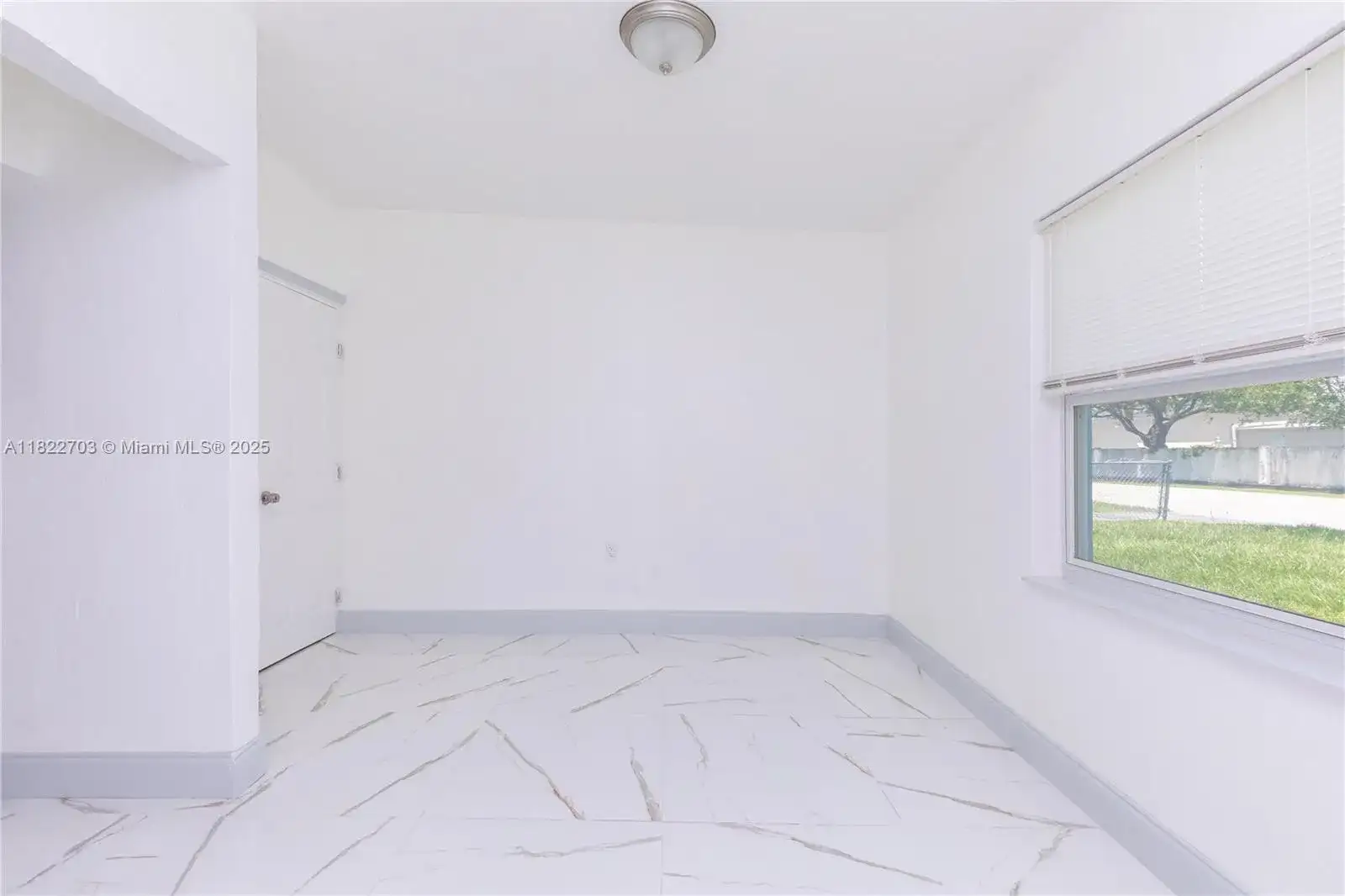 1758 NE 183rd St, North Miami Beach FL 33179 photo 5