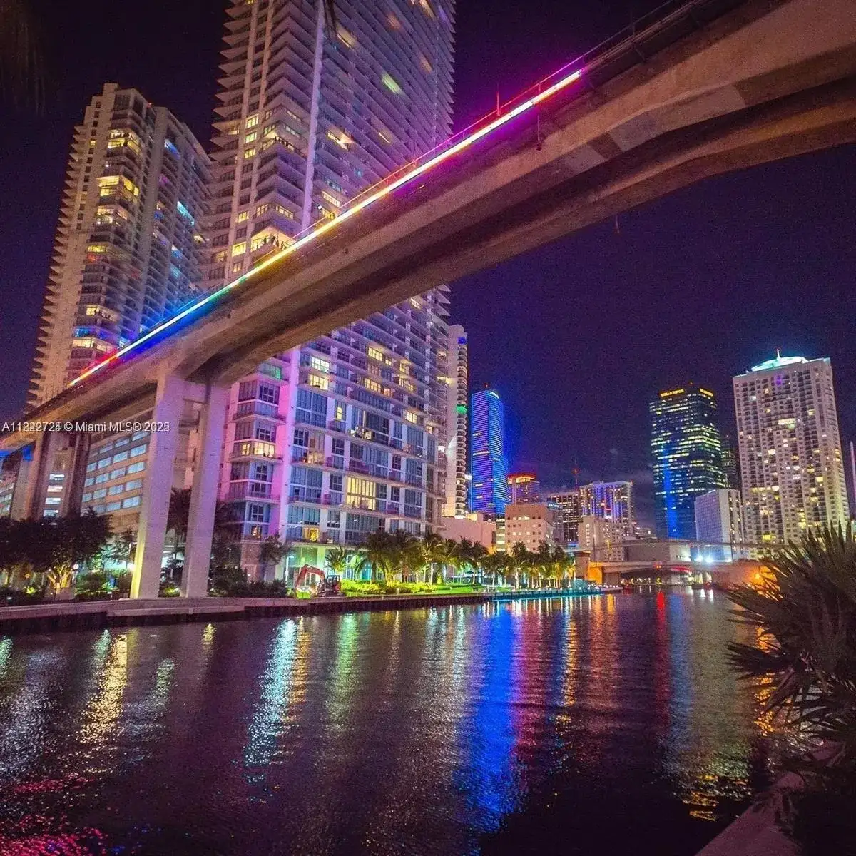 90 SW 3rd St # 1510, Miami FL 33130 photo 2