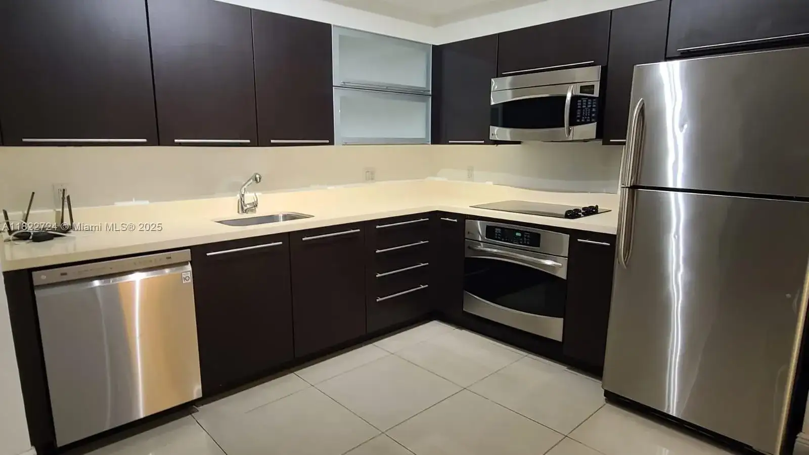 90 SW 3rd St # 1510, Miami FL 33130 photo 5
