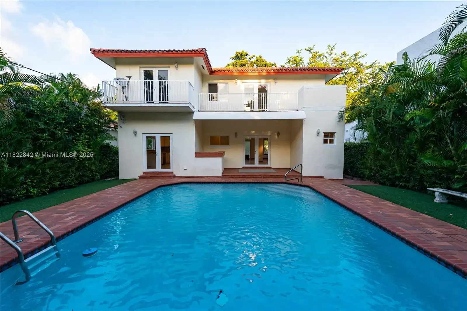 1910 Ferdinand St, Coral Gables FL 33134 photo 2